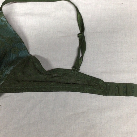 Victoria's Secret Lace Bra in Deep Green - Picture 3 of 10